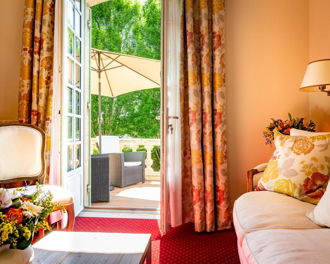Hotel Restaurant Le Centenaire Les Eyzies ภายนอก รูปภาพ